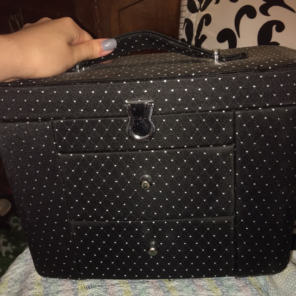 Makeup box